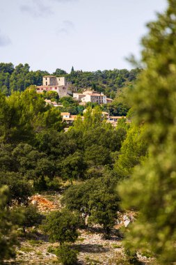 Montpezat 'ın Hilltop Köyü Verdon Boğazı' na Bakar