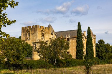 Allemagne-en-Provence Şatosu, Ortaçağ Kalesi 'nin bir karışımı, Rönesans Malikanesi ve Provencal Country House.