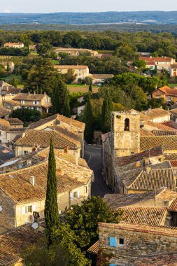 Şafak vaktinde Provencal Village Chamaret 'in Panoramik Görünümü