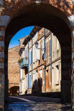 Auvillar Tarihi Merkezi 'ndeki Tahıl Pazarı Etrafındaki Binaların Yüzleri