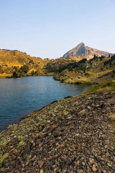 Pic du Bastan yakınlarında Lac Inferieur