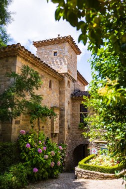 Maison Poussou Bruniquel Ortaçağ Köyü 'ndeki Jean-Gabriel Goulinat Müzesi