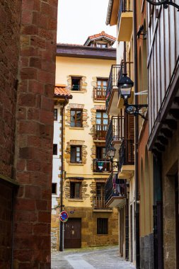 Getaria 'nın Eski Balıkçı Köyünde Geleneksel Sokak