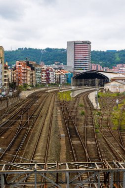 Treni Olmayan Bilbao-Abando-Indalecio-Prieto İstasyonunun Rayları