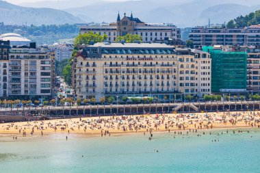 Donostia-San Sebastian 'daki La Concha Sahili ve Sahil Önü