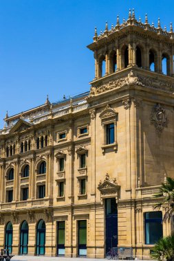 Donostia-San Sebastian 'daki Urumea Nehri boyunca Centro Bölgesi Cephesi