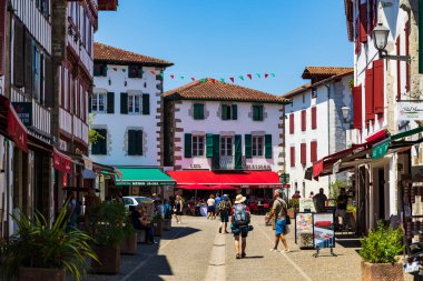 Espelette Köyünün Geleneksel Bask Tarihi Merkezi