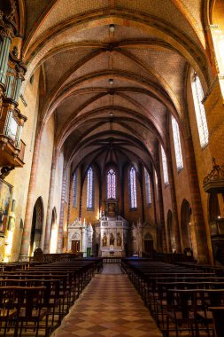 Saint-Pierre de Moissac Manastırı korosu ve sunağı.
