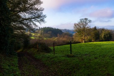 Le Beny-Bocage 'den Normandiya Bocage ve Souleuvre Vadisi' nin kış manzarası