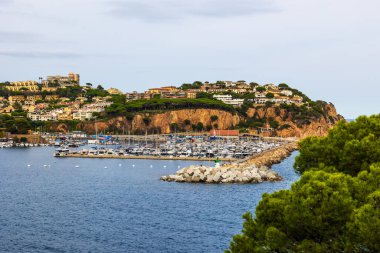 Sant Feliu de Guixols Körfezi ve Limanı