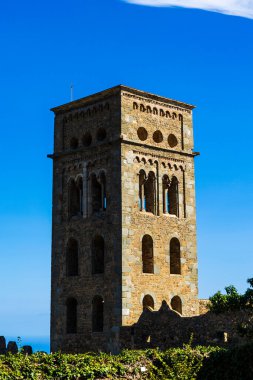 Katalonya 'daki Sant Pere de Rodes Manastırının çan kulesi