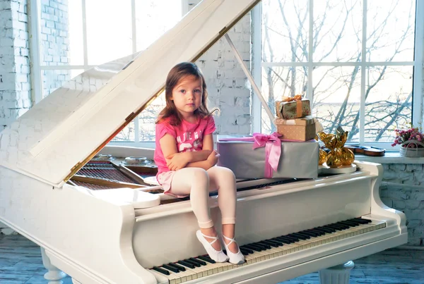 Bale salonu içinde doğum günü