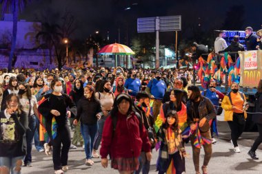 MONTEVIDEO, URUGUAY - 24 Eylül 2021: Bir lgbt yürüyüşü sokakta gösteri
