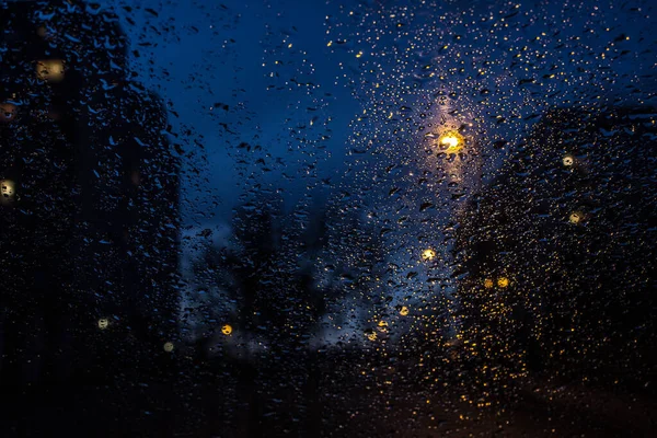 Vista Desde Ventana Del Coche Través Lluvia Noche Contexto — Foto de Stock