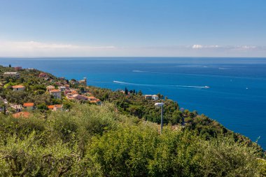 Chiavari 'den Ligurian sahiline ve Portofino bölgesine, İtalya' ya panoramik manzara
