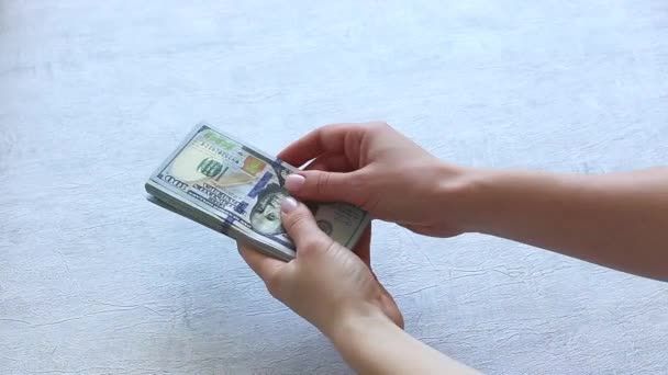 Close Handen Geld Tellen Amerikaanse Dollars Geld Tellen Amerikaanse Dollars — Stockvideo