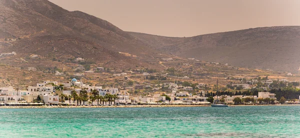 Panoramiczny widok Paroikia centrum wyspy Paros w Grecji. — Zdjęcie stockowe