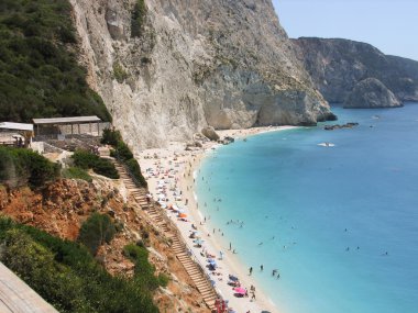 güzel bir plaj porto katsiki lefkada Yunanistan. En baştan görüntülemek.
