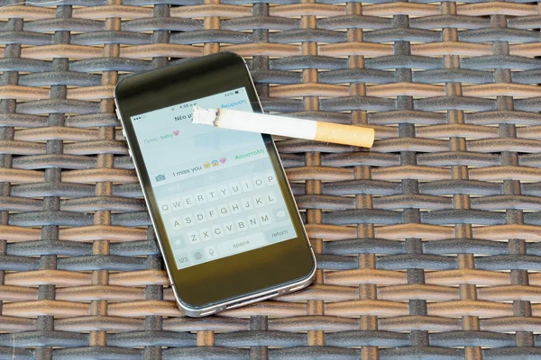 Cep telefonu ile mesaj.