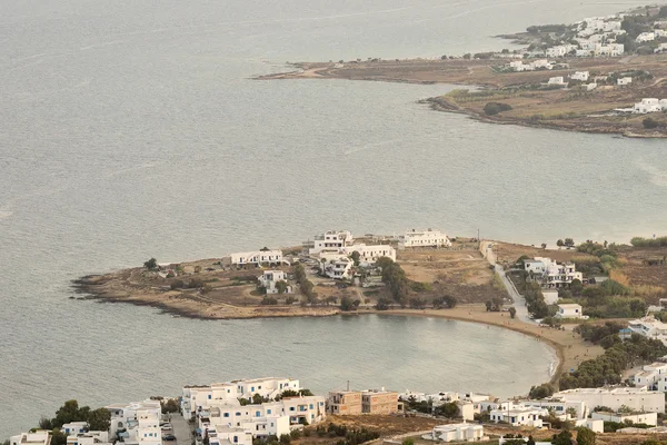 Architectuur van Paros eiland in Griekenland. Uitzicht vanaf de berg. — Stockfoto