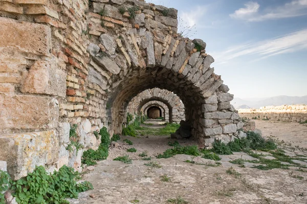 Puertas arqueadas en el castillo de Palamidi en Nafplion Grecia . — Foto de Stock