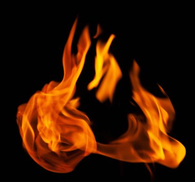 Ateş ve yanan alev, grafik tasarım amacıyla koyu arkaplanda izole edildi