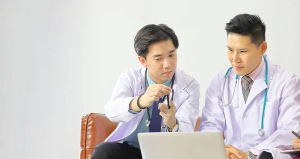 Tormenta Ideas Los Médicos Reunión Como Trabajo Equipo Intercambio Ideas —  Fotos de Stock