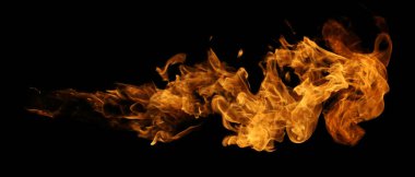 Ateş ve yanan alevler grafik tasarımı için karanlık arka planda izole edildi