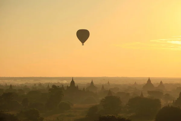 Palloncino Che Sorvola Mare Pagodas Bagan Regione Mandalay Myanmar — Foto Stock
