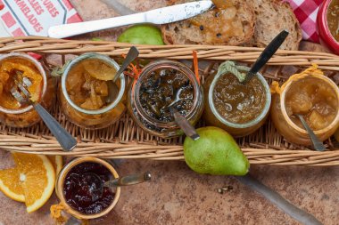 Confitures Maison bir L 'ancienne, meyveli ruj, passiflora, portakal, cedrat ve kivi istiyor. Hadi diyet yapalım...