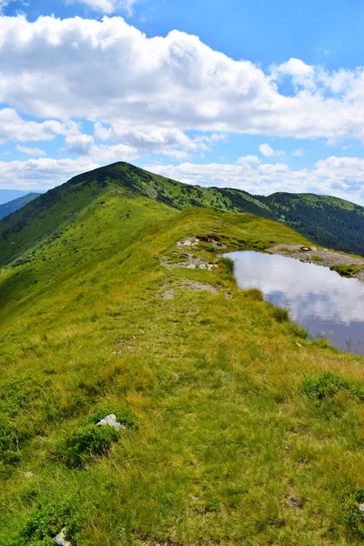 Schöner See Auf Einem Berg Den Karpaten — Stockfoto