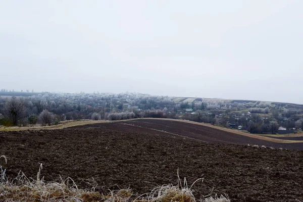 Kırsal kesimde kışın başlangıcı, tarlalar