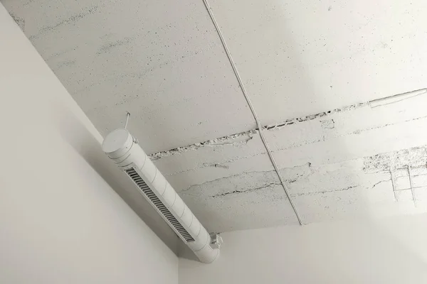 Modern Modern Ventilatiesysteem Aan Het Plafond — Stockfoto