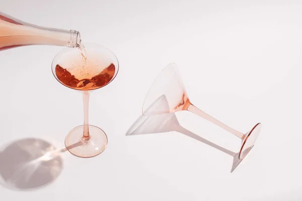 Pouring Rose Wine Cocktail Rose Glass White Background — Stock Photo, Image