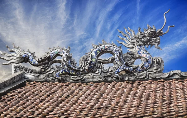 VietNam temple dragon