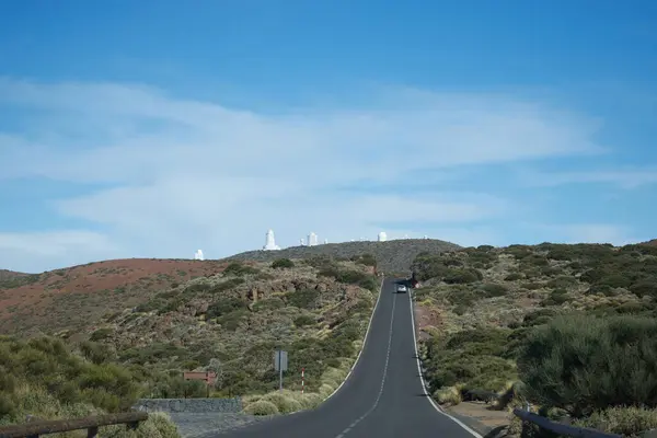 Teleskopa giden yolu olan doğal ada.