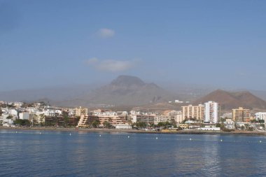 Ufuktan görünen Tenerife adası
