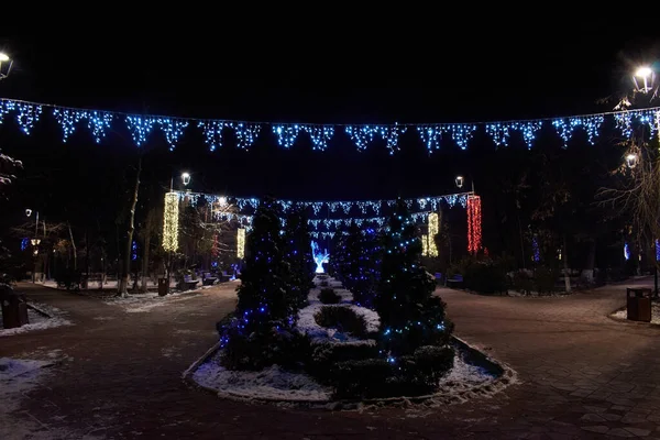 Şehirde Noel ışıkları