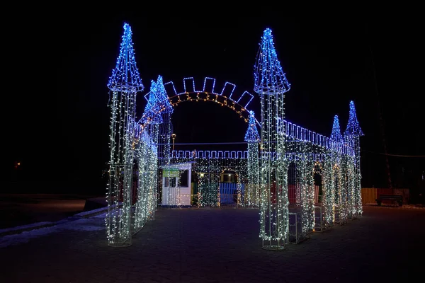 Castelo Iluminado Com Luzes Natal — Fotografia de Stock