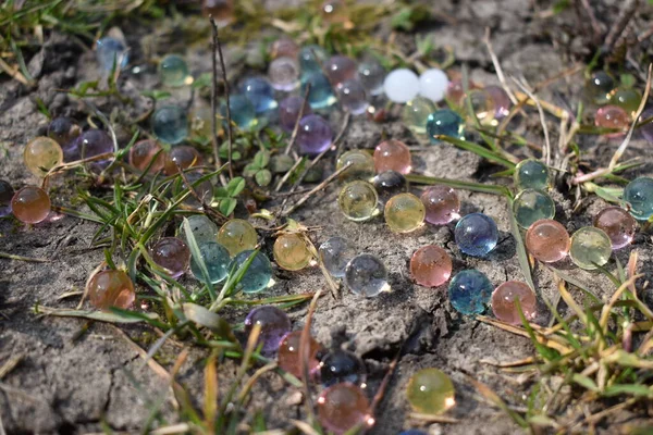 Güzel su topları olan jöleler.