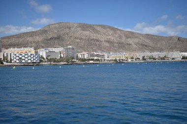 Ufuktan görünen Tenerife adası