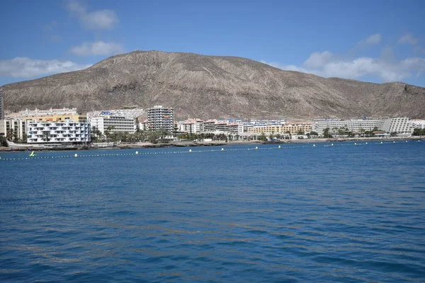 Ufuktan görünen Tenerife adası