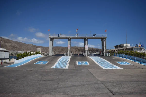 Güney Tenerife Limanı