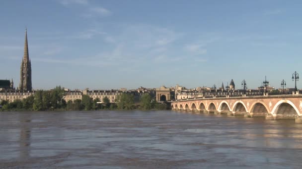 Ponte de pedra de Bordeaux — Vídeo de Stock