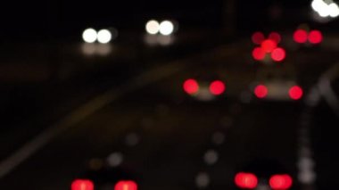 Bordeaux çevre yolu üzerinde gece trafik