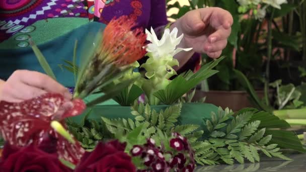 Composition florale d'une table centrale 