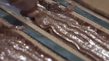 Yule log, armut ve pralin hazırlanması
