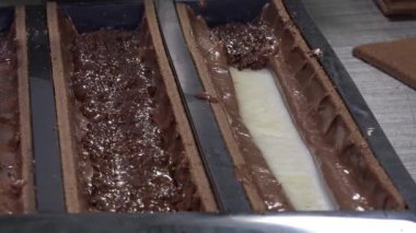 Yule log, armut ve pralin hazırlanması