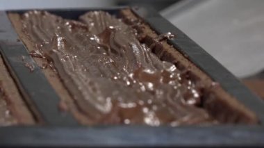 Yule log, armut ve pralin hazırlanması