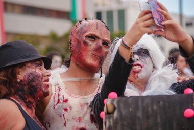 Meksika, Mexico City, 24 Ekim 2015, Hayvanlara karşı şiddetin kökünü kazımak için halkın kararlılığını gösteriyor.